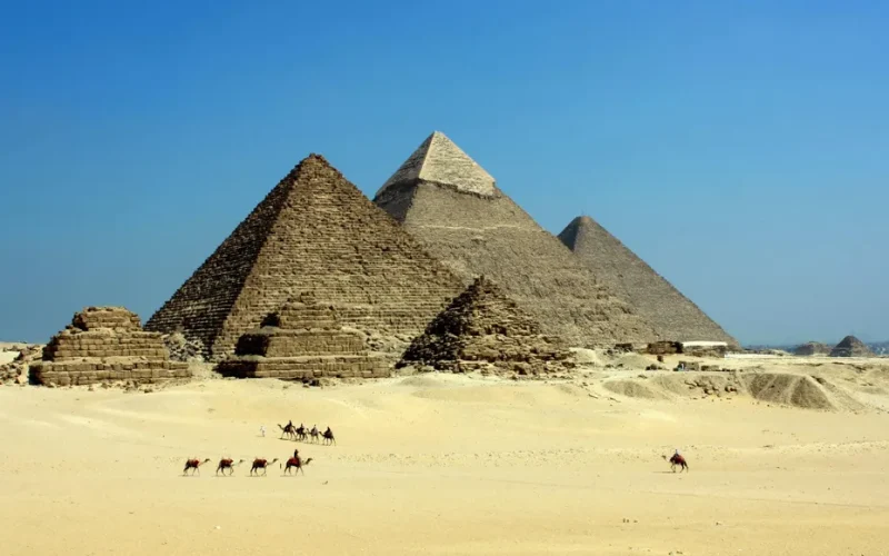 Fascinationen för pyramider – teknik, matematik och mysterier